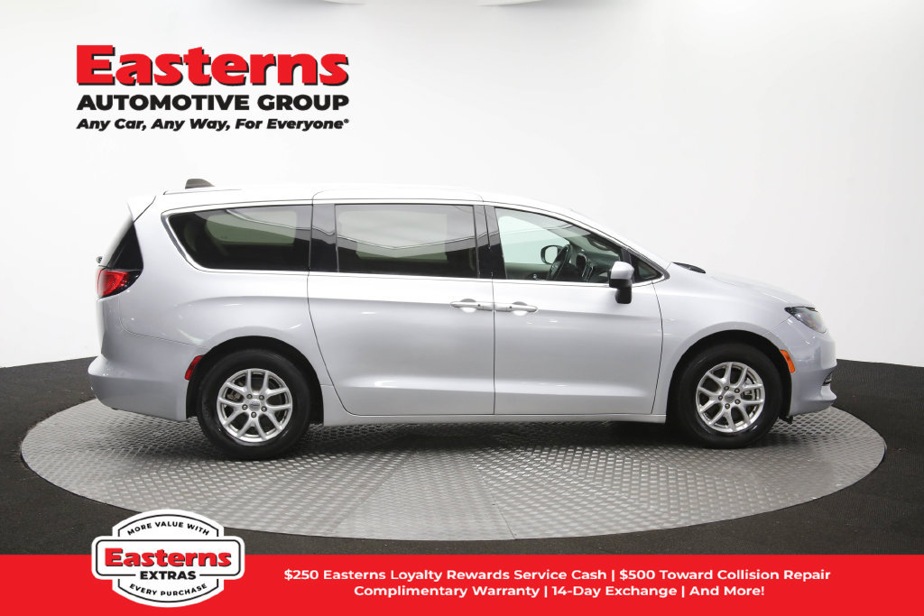 Used 2023 Chrysler Voyager LX FWD image 47