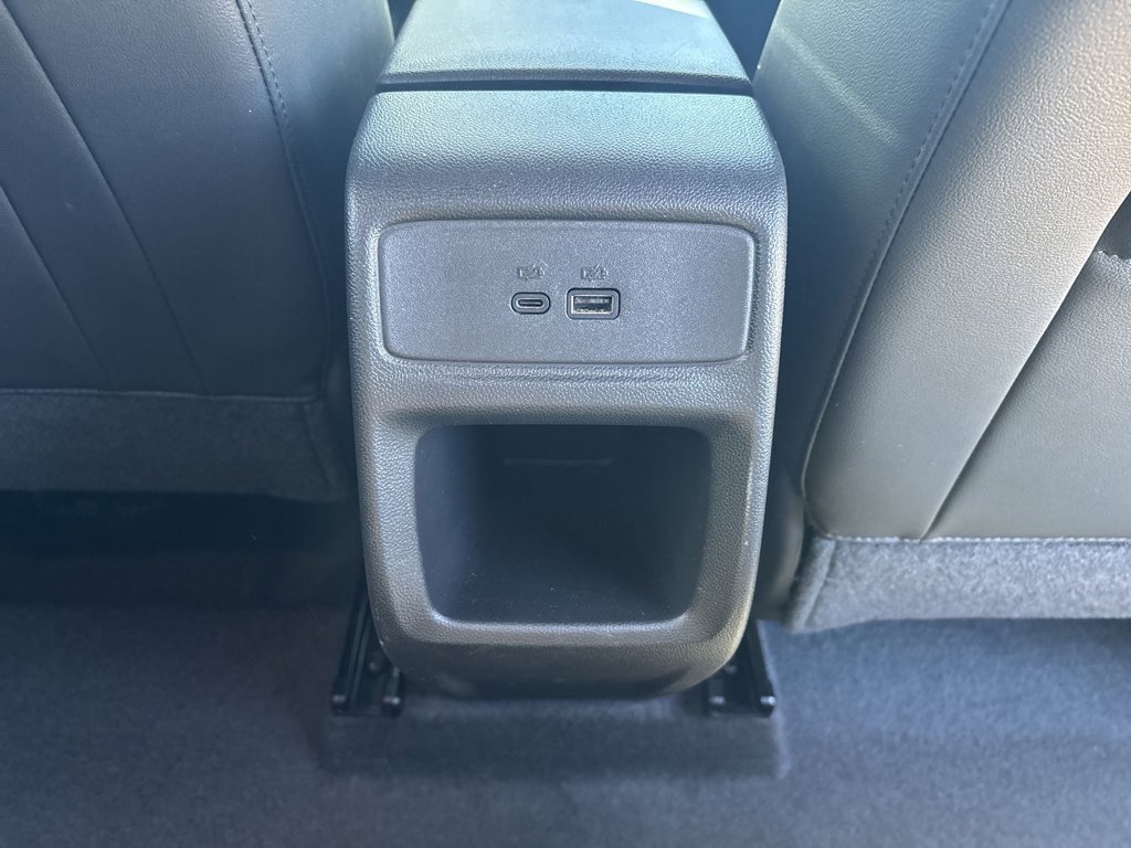 Certified 2024 Chevrolet Trax RS FWD image 26