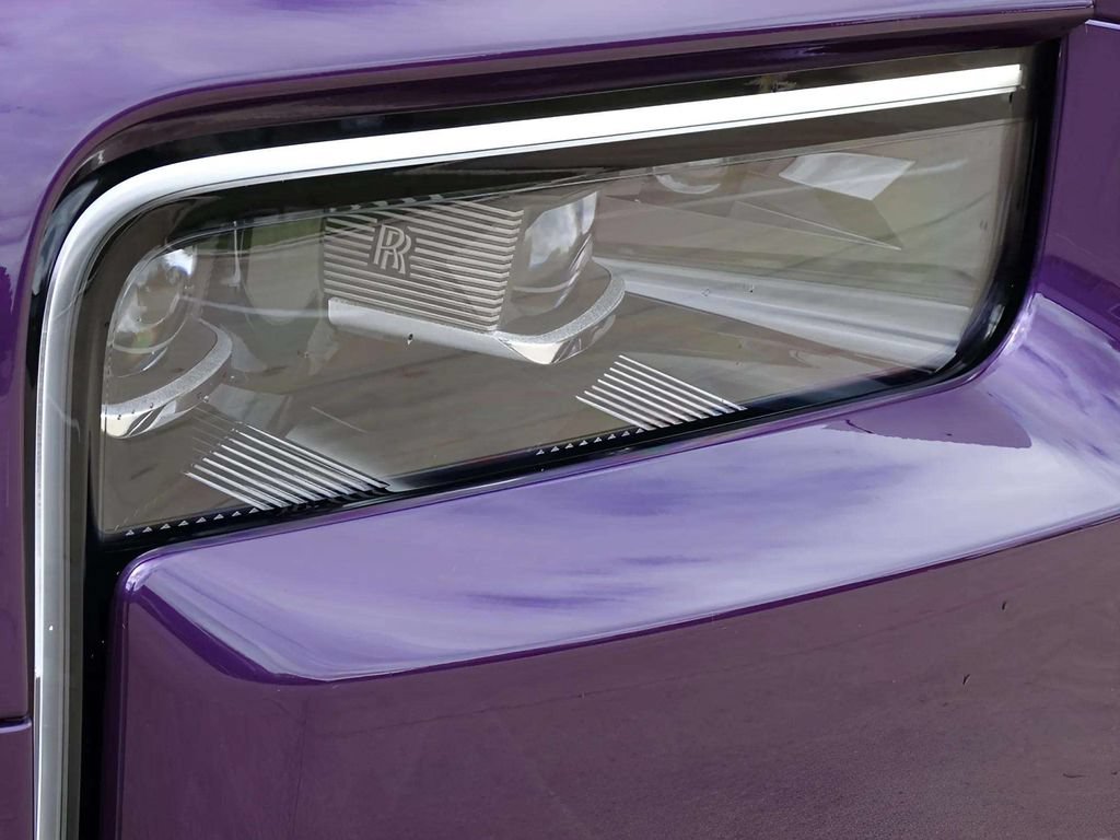 Certified 2025 Rolls-Royce Cullinan AWD/4WD image 29