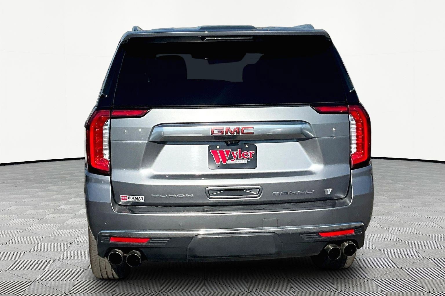 Used 2021 GMC Yukon XL Denali w/ Denali Premium Package AWD/4WD image 5