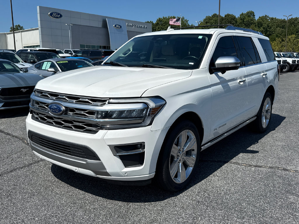Used 2023 Ford Expedition Platinum RWD image 3