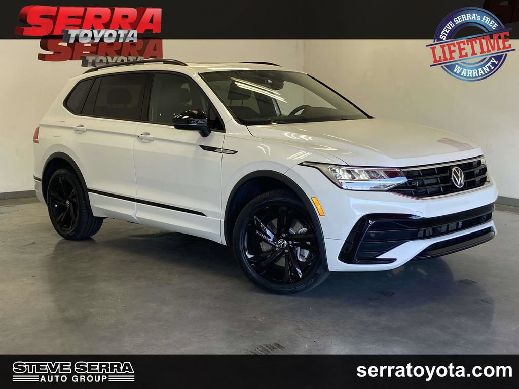 Used 2023 Volkswagen Tiguan SE R-Line FWD image 1