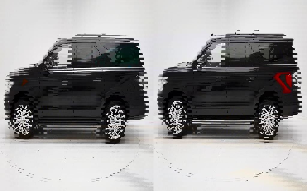 Used 2021 Ford Expedition Max XLT image 6