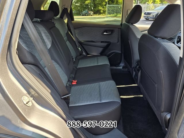 Used 2023 Nissan Rogue SV AWD/4WD image 17