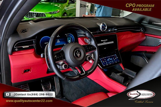 Used 2023 Maserati Grecale Modena AWD/4WD image 1