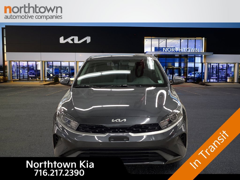 Used 2024 Kia Forte LXS w/ LXS Technology Package FWD image 9