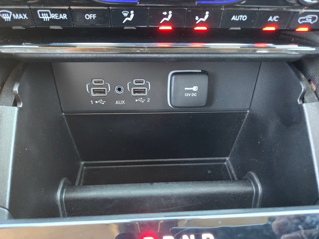 Used 2023 Jeep Grand Cherokee Laredo AWD/4WD image 16
