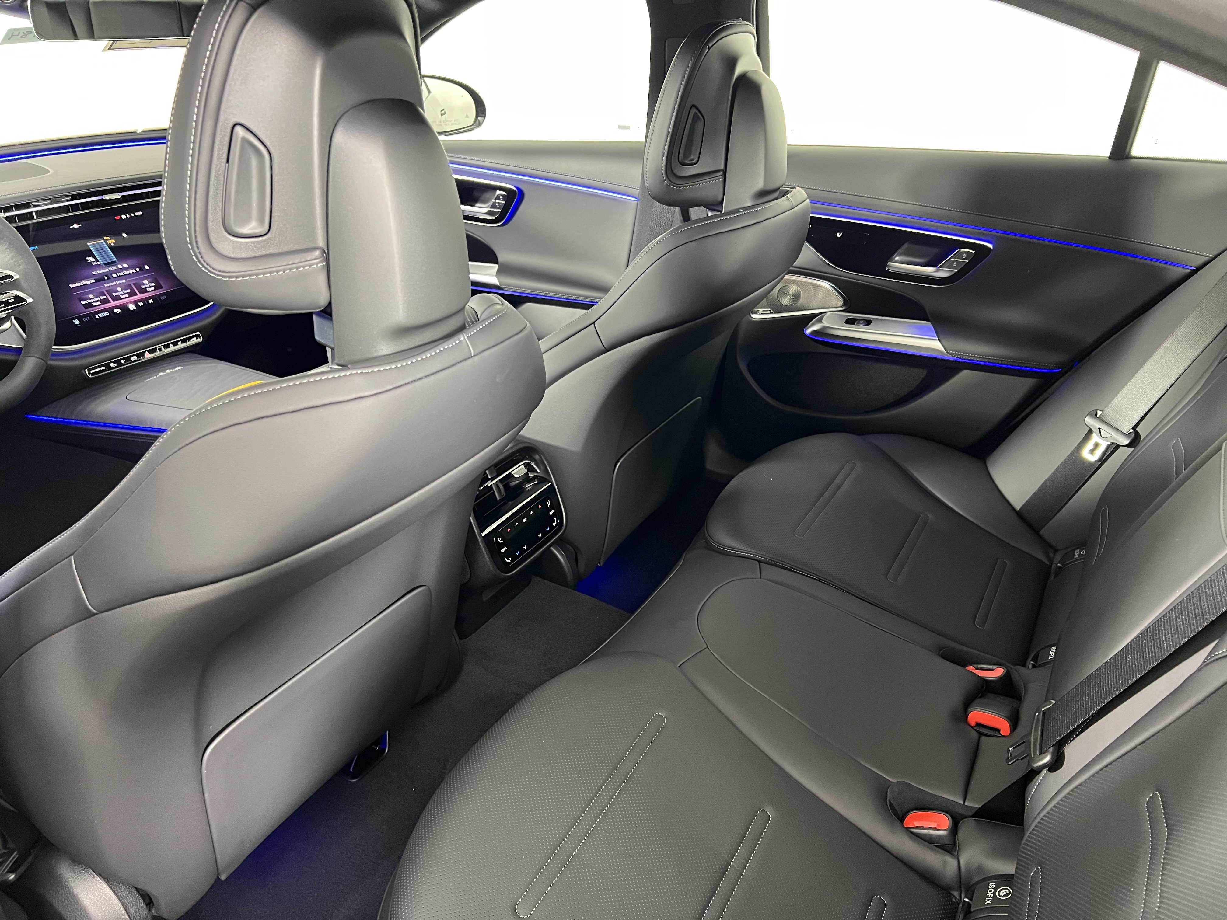 New 2026 Mercedes-Benz E 53 AMG e 4MATIC Sedan image 21