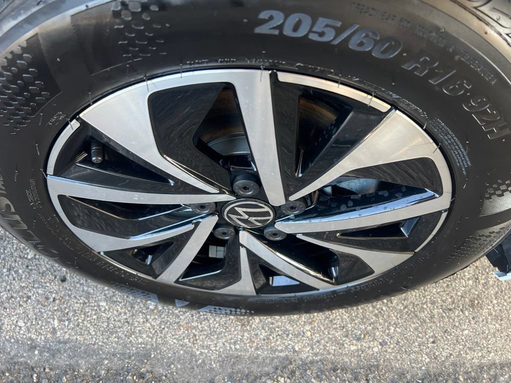 Used 2025 Volkswagen Jetta S FWD image 32