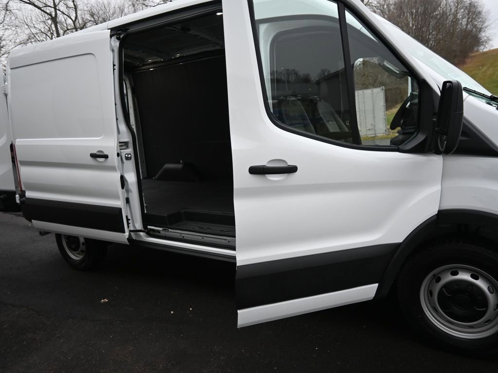 New 2026 Ford Transit 250 148 Medium Roof w/ Load Area Protection Package image 77