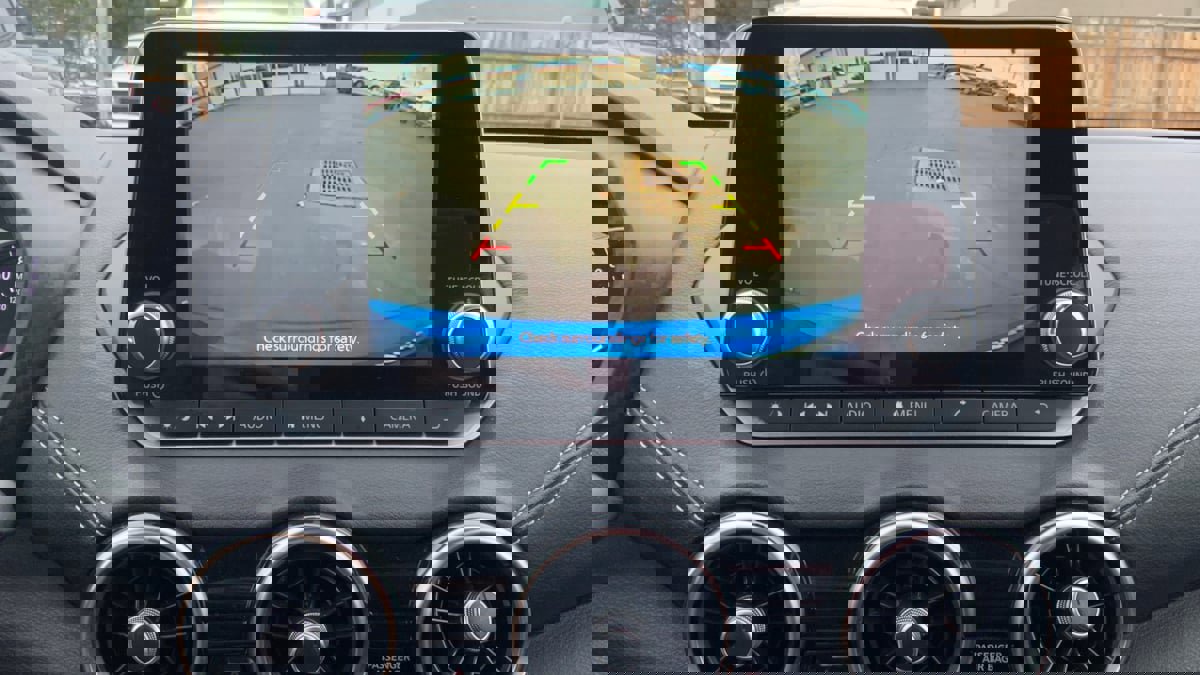 Used 2021 Nissan Sentra SV image 32