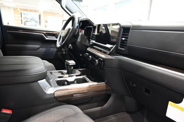 New 2026 Chevrolet Silverado 1500 LT w/ All Star Edition Plus AWD/4WD image 14