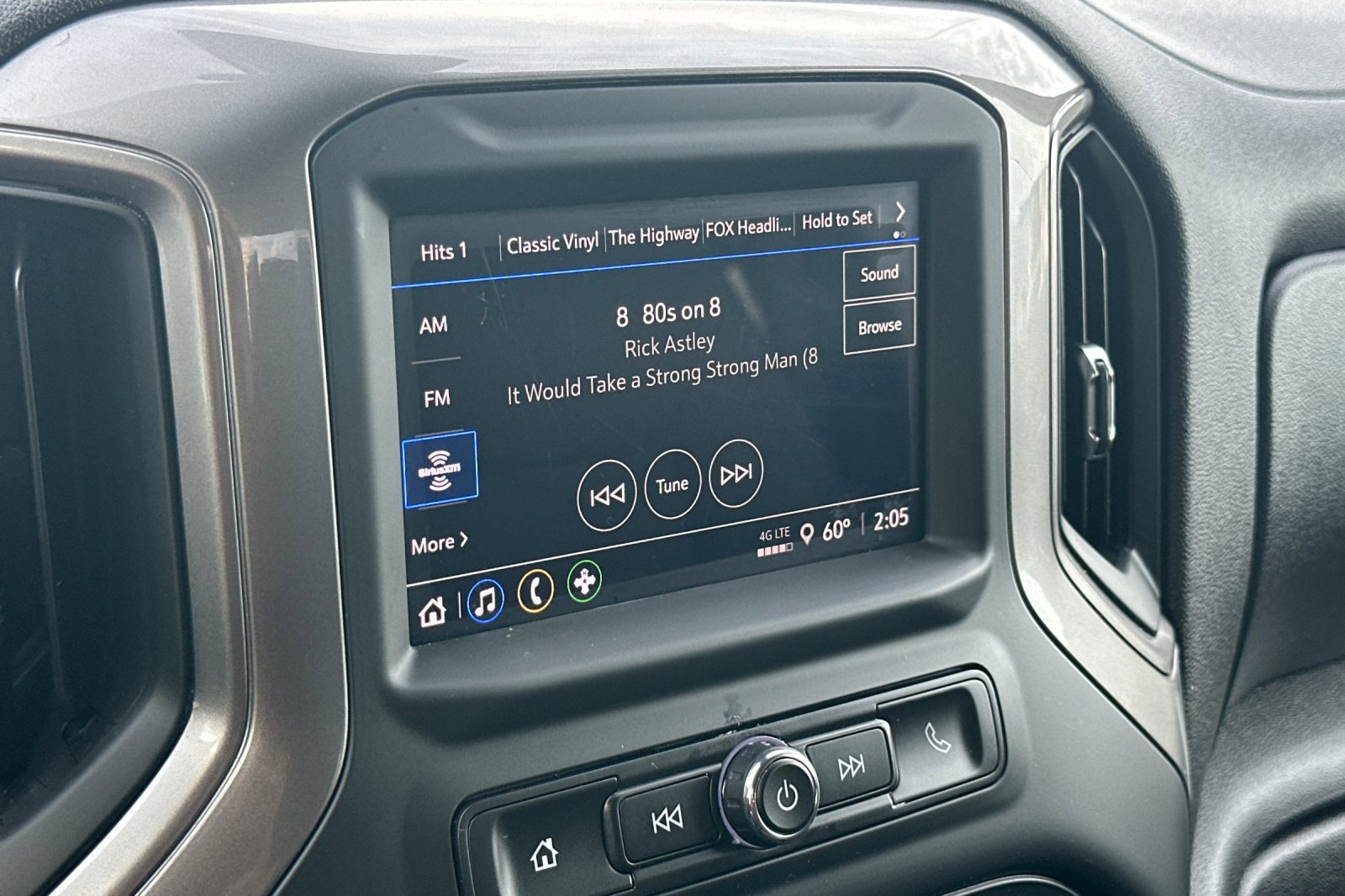 Used 2024 Chevrolet Silverado 1500 Custom Trail Boss image 17