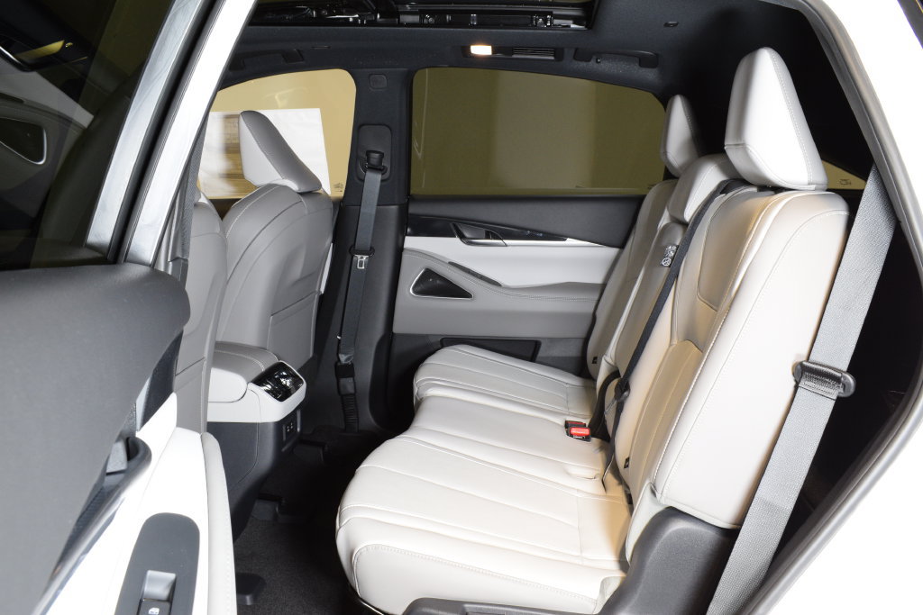 New 2027 INFINITI QX65 Sport w/ Cargo Package AWD/4WD image 29
