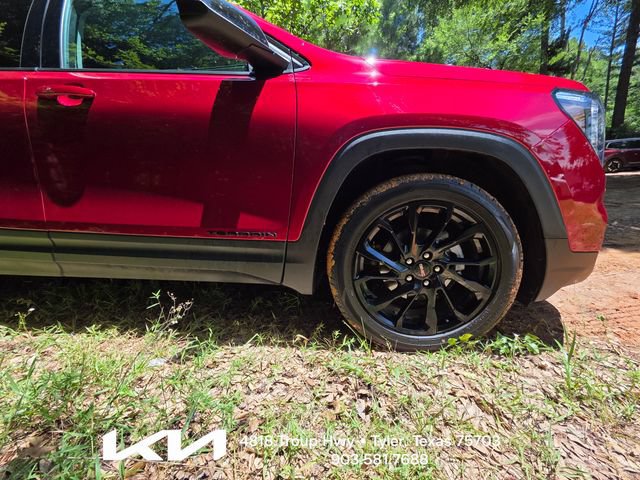Used 2023 GMC Terrain SLT w/ Elevation Edition FWD image 7