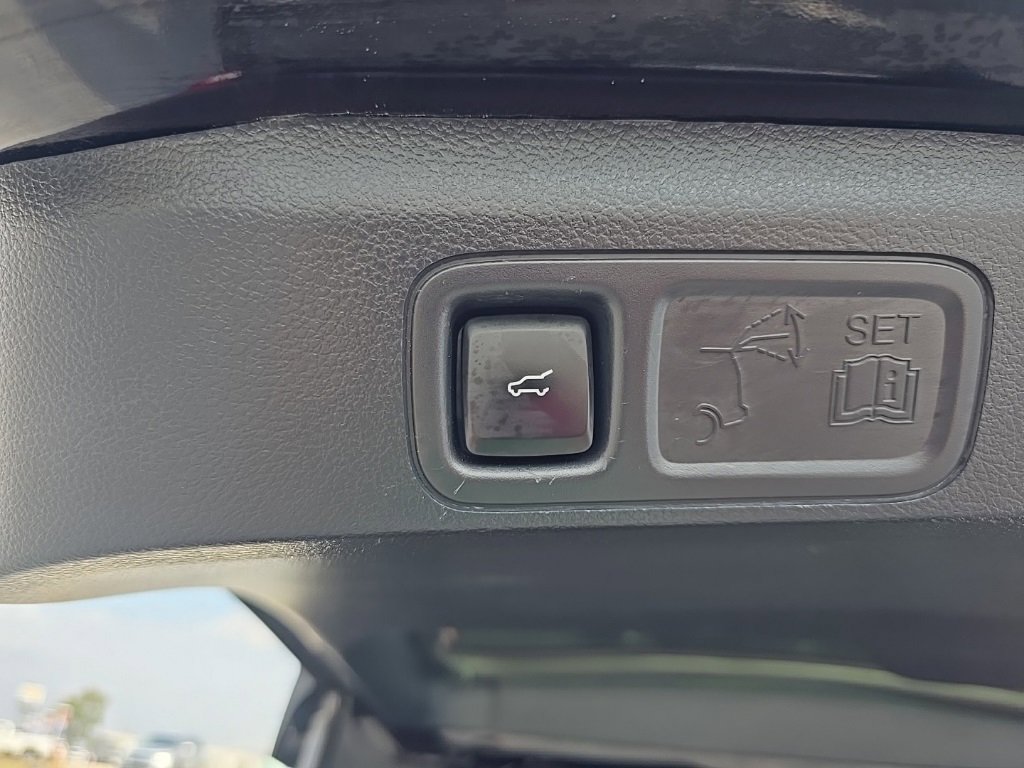 Used 2024 Ford Expedition Max XLT image 20