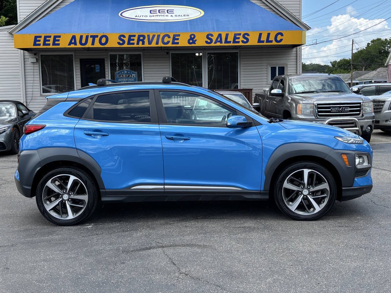 Used 2021 Hyundai Kona Limited FWD image 1