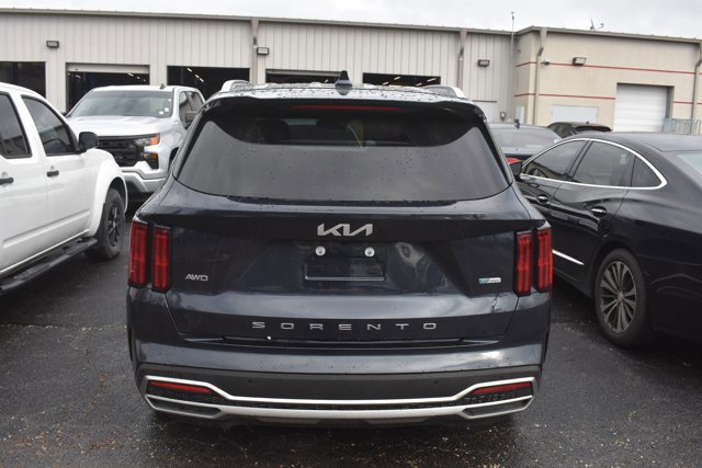 Used 2022 Kia Sorento SX image 4
