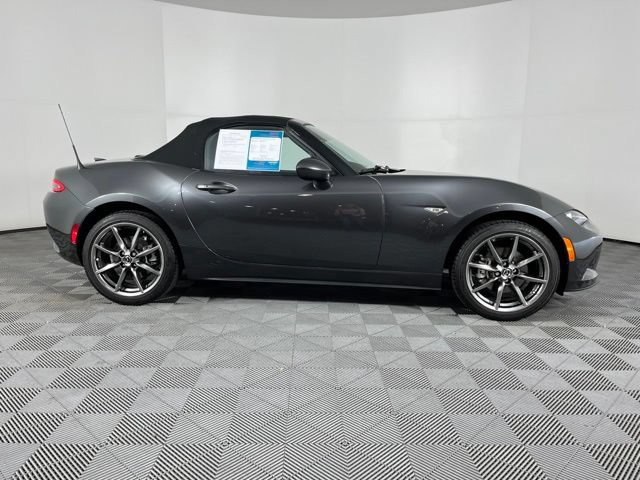 Used 2021 MAZDA MX-5 Miata Grand Touring RWD image 13
