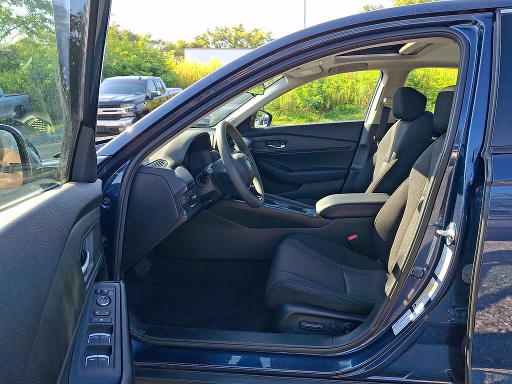 Used 2024 Honda Accord EX image 15