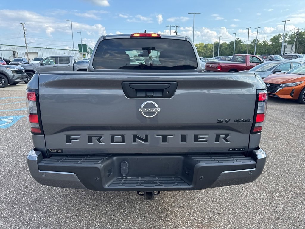 Used 2023 Nissan Frontier SV w/ Midnight Edition Package image 8