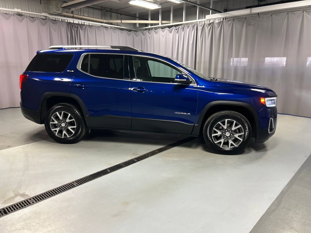 Used 2023 GMC Acadia SLE w/ Driver Convenience Package image 8