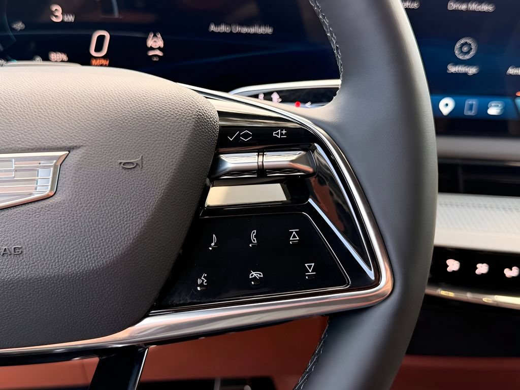 New 2027 Cadillac Optiq Premium Sport w/ LPO, Floor Liner Package AWD/4WD image 15