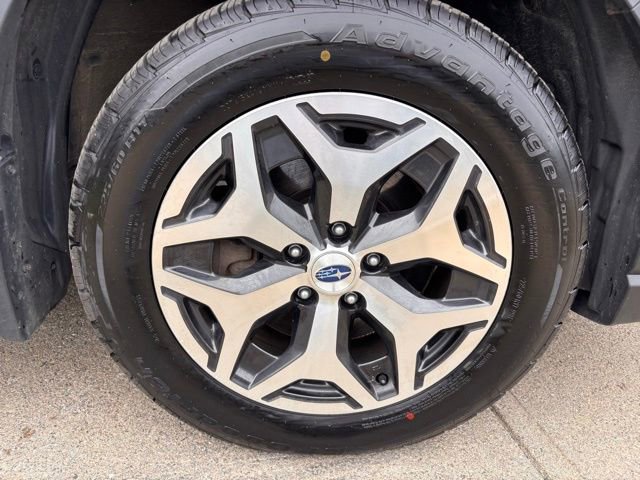 Certified 2023 Subaru Forester Premium AWD/4WD image 10