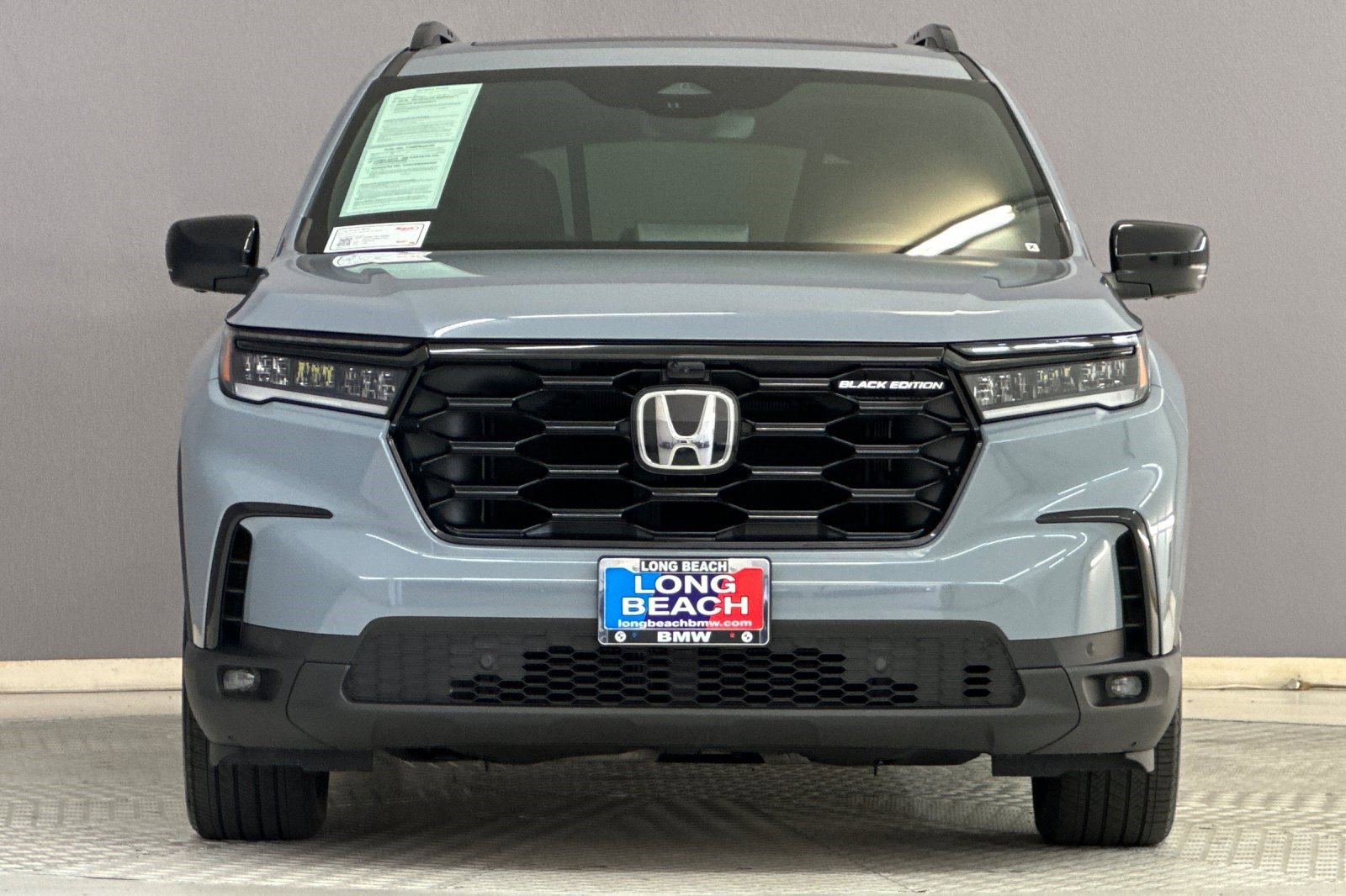 Used 2025 Honda Pilot Black Edition image 5