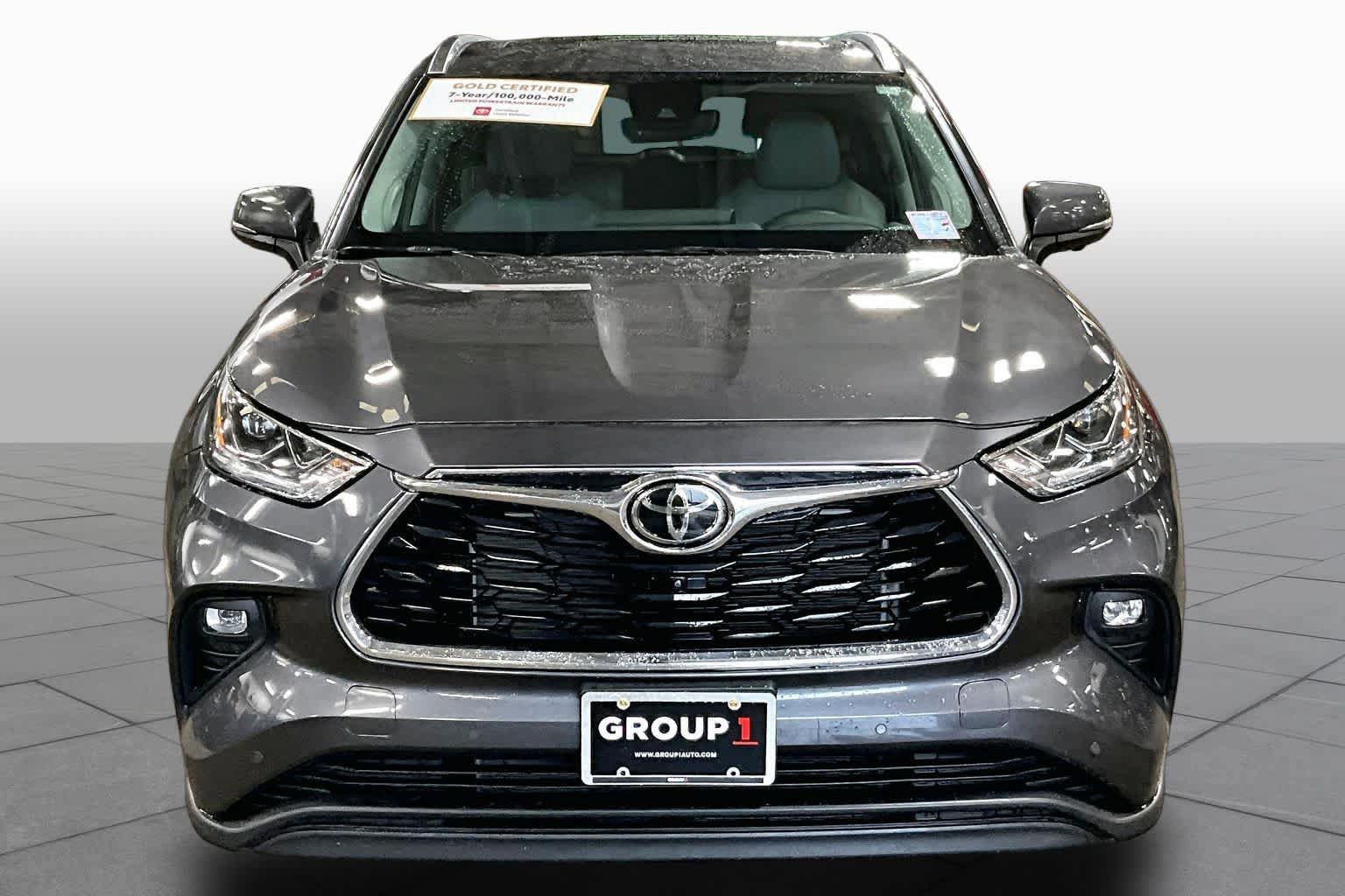 Used 2024 Toyota Highlander Limited AWD/4WD image 4