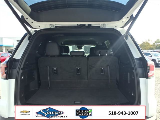 Used 2024 GMC Acadia Elevation image 13