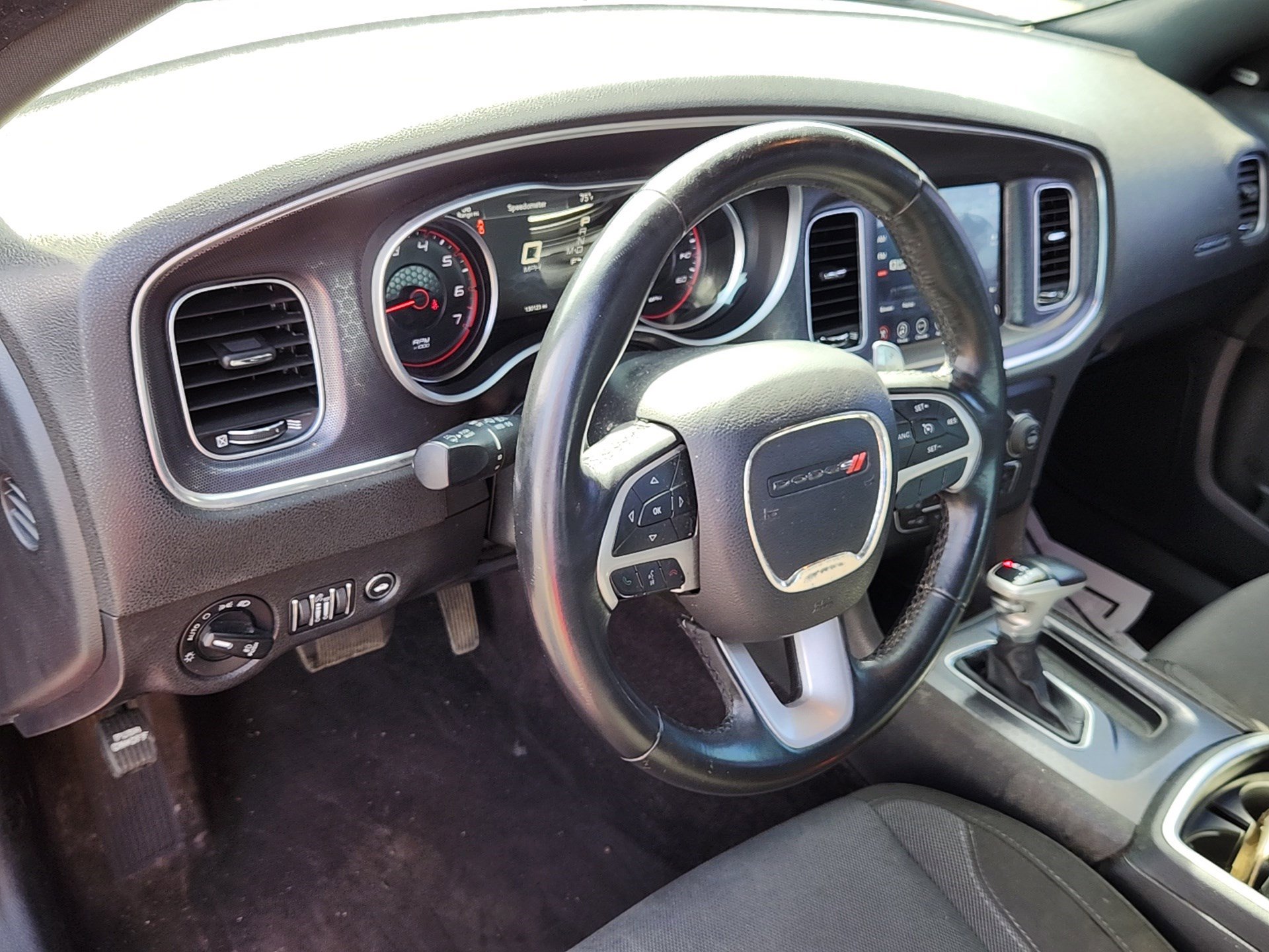 Used 2017 Dodge Charger R/T image 11