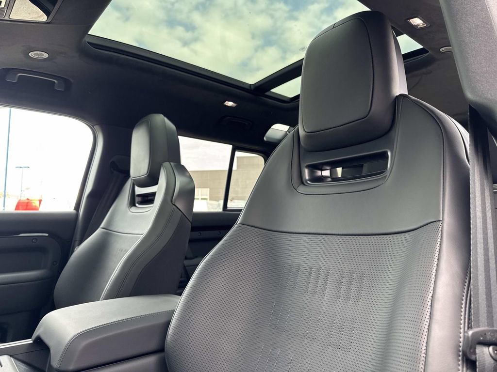 New 2026 Land Rover Defender 110 image 18