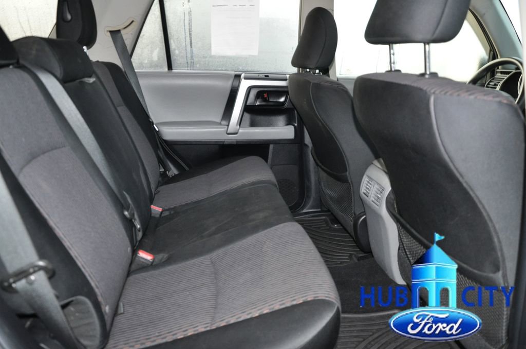 Used 2013 Toyota 4Runner SR5 w/ Convenience Pkg image 14