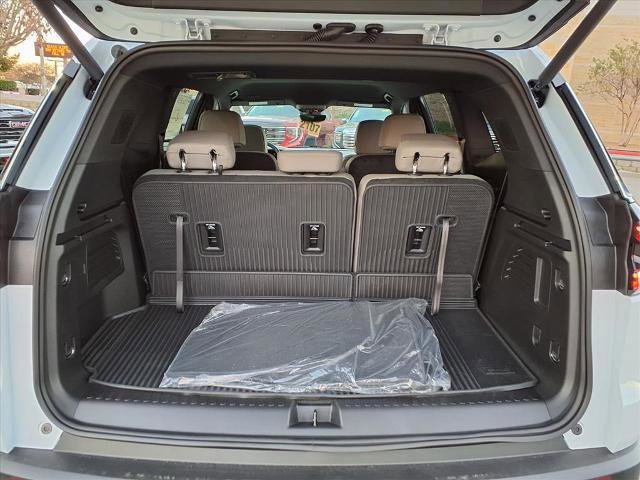 New 2026 GMC Acadia Elevation w/ Elevation Premium Package image 22