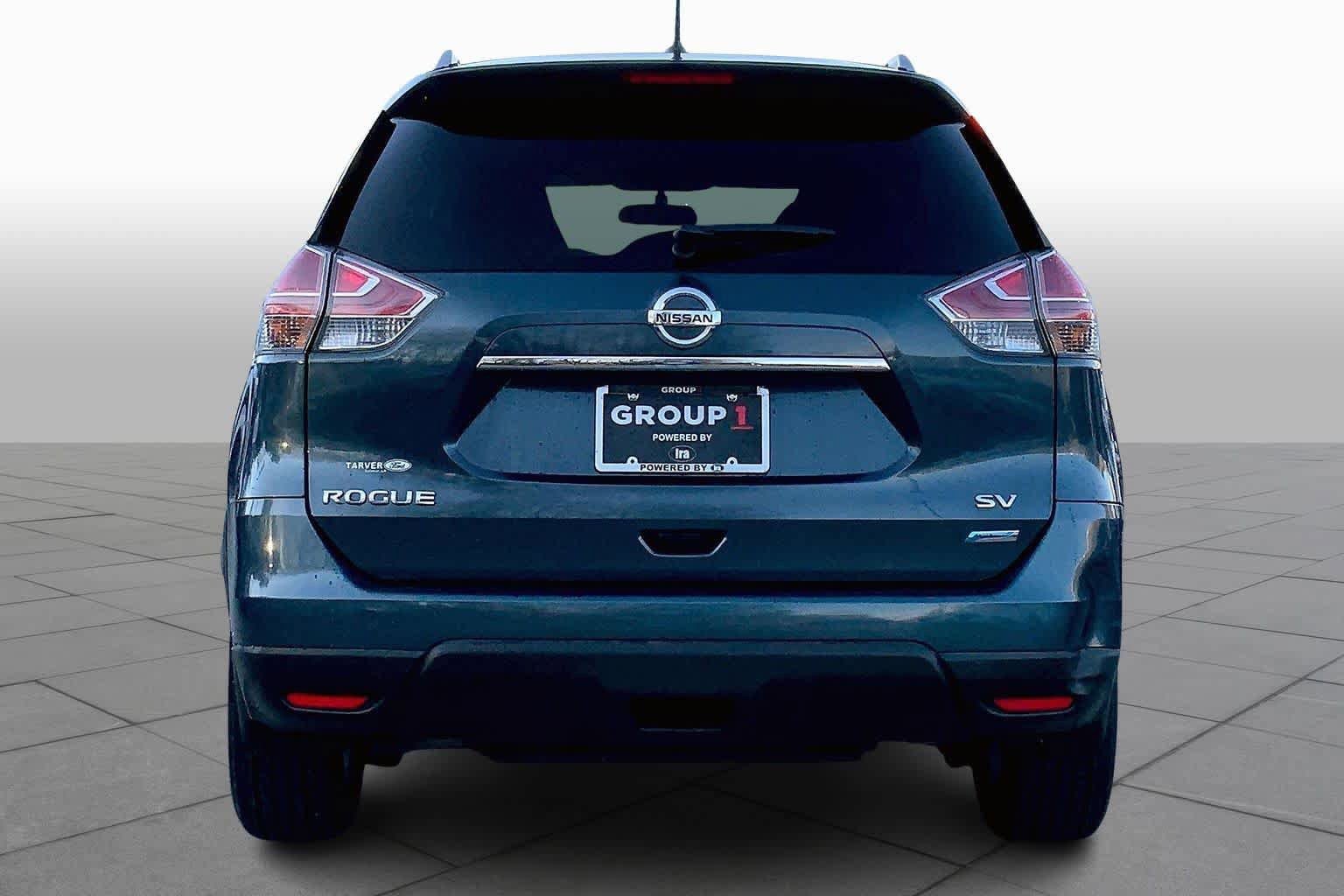 Used 2014 Nissan Rogue SV w/ SV Premium Package image 5