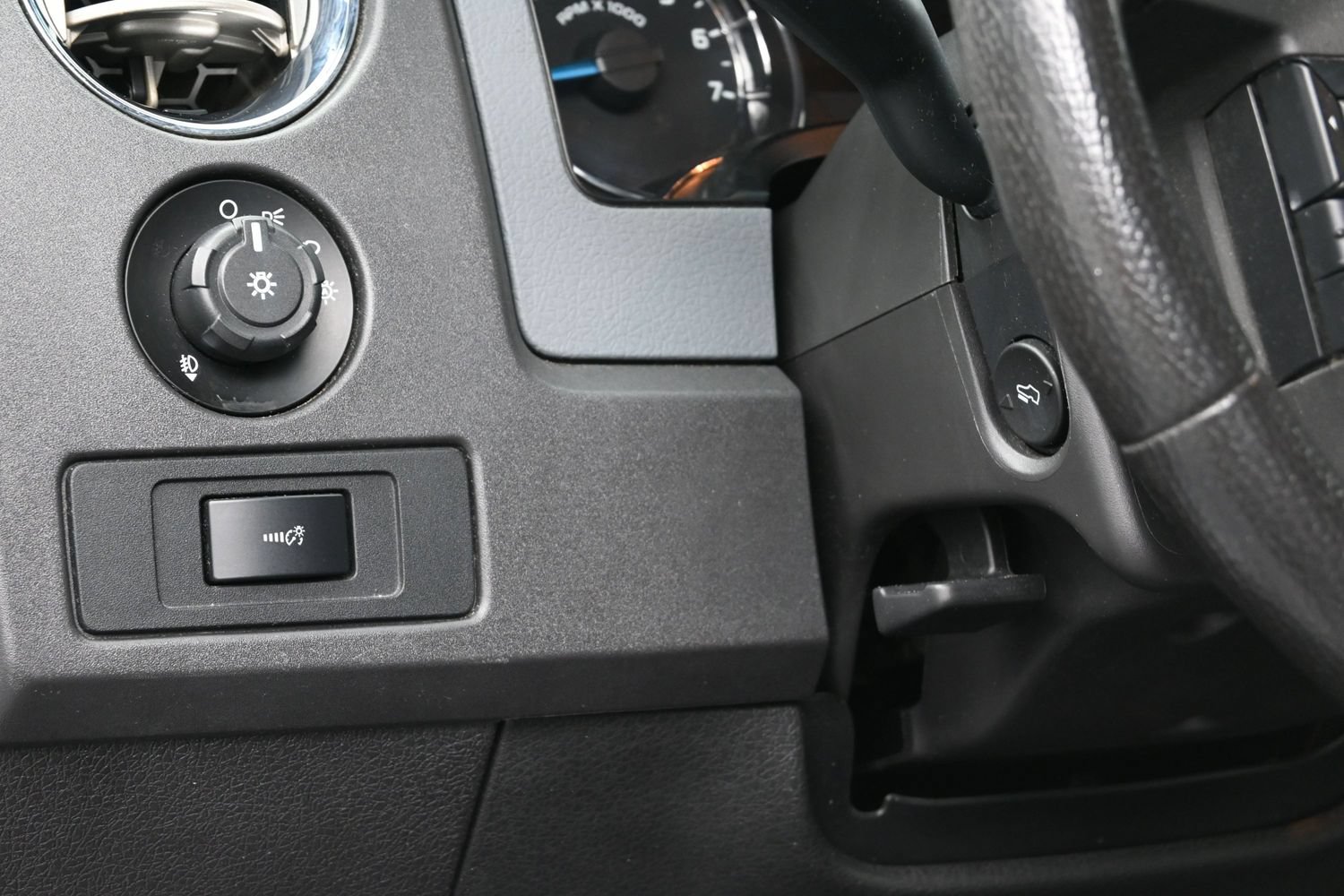 Used 2013 Ford F150 XLT w/ XLT Chrome Pkg RWD image 23