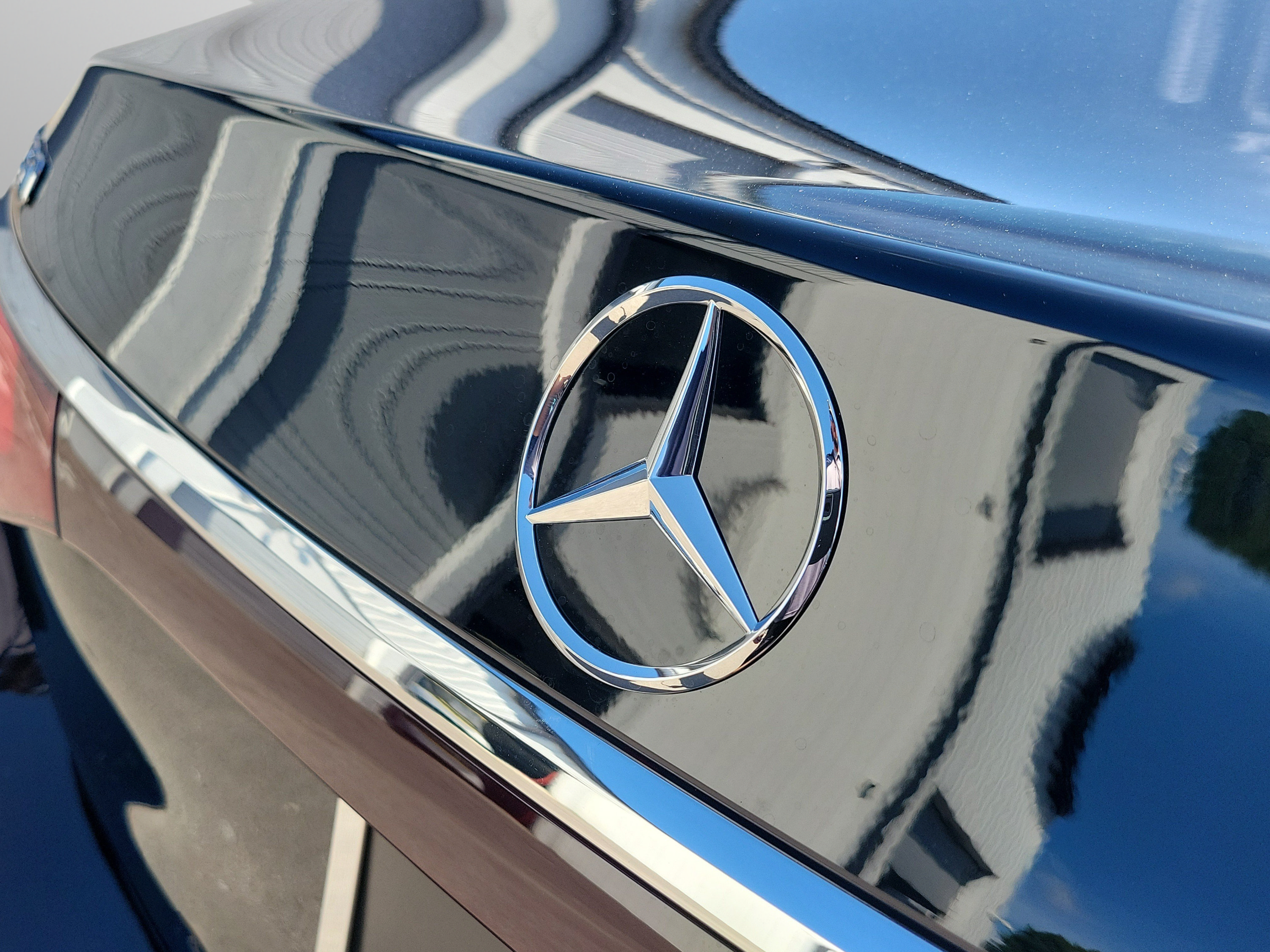 New 2027 Mercedes-Benz E 450 4MATIC Sedan image 32