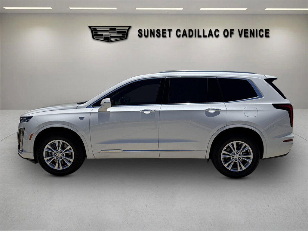 New 2025 Cadillac XT6 Luxury image 5