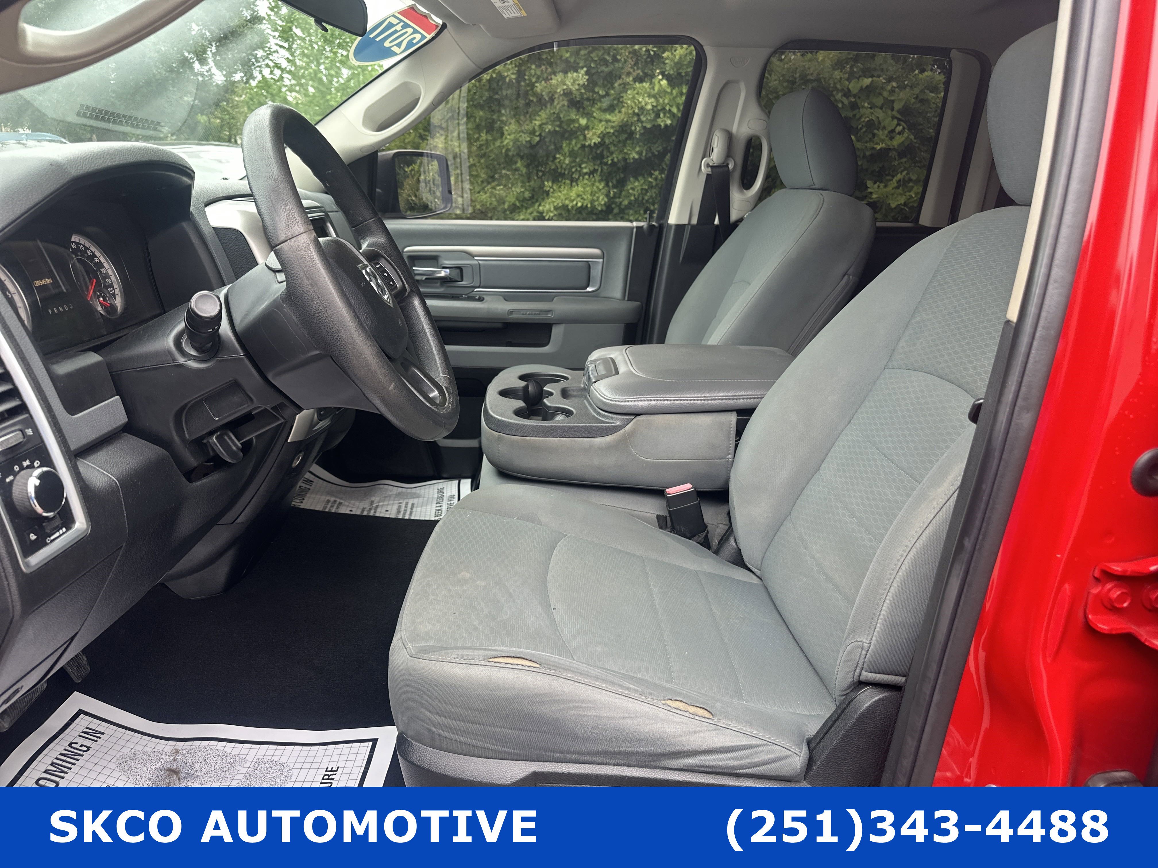 Used 2017 RAM 1500 Classic SLT image 11