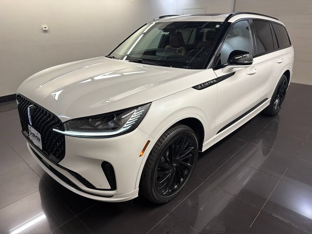 New 2026 Lincoln Aviator Reserve AWD/4WD image 3