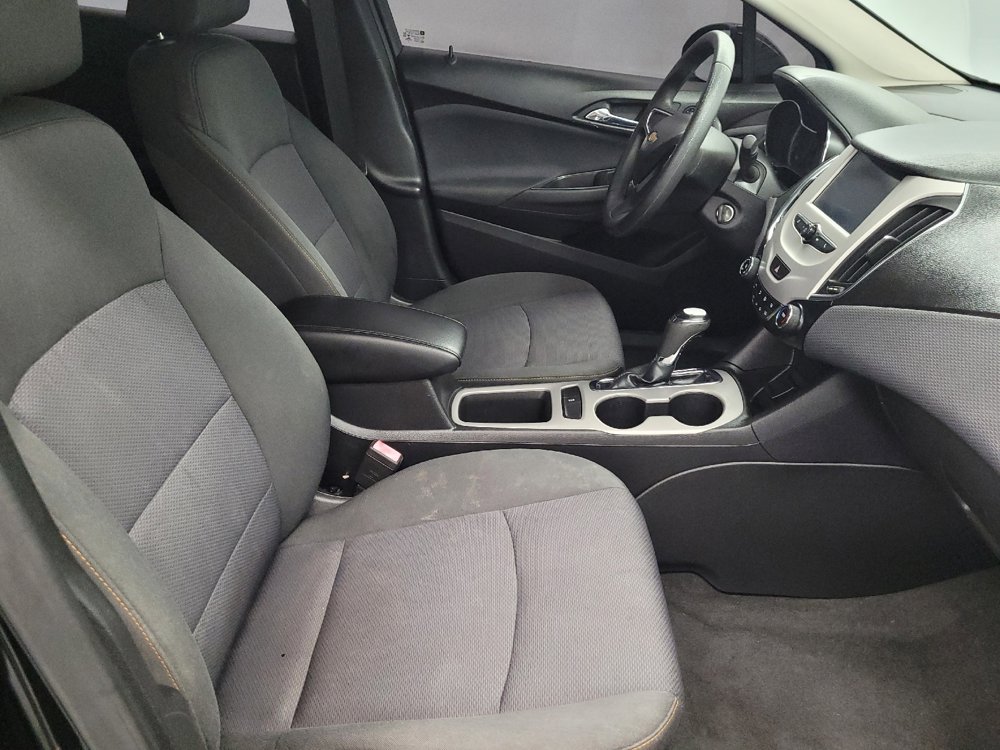 Used 2018 Chevrolet Cruze LS FWD image 21