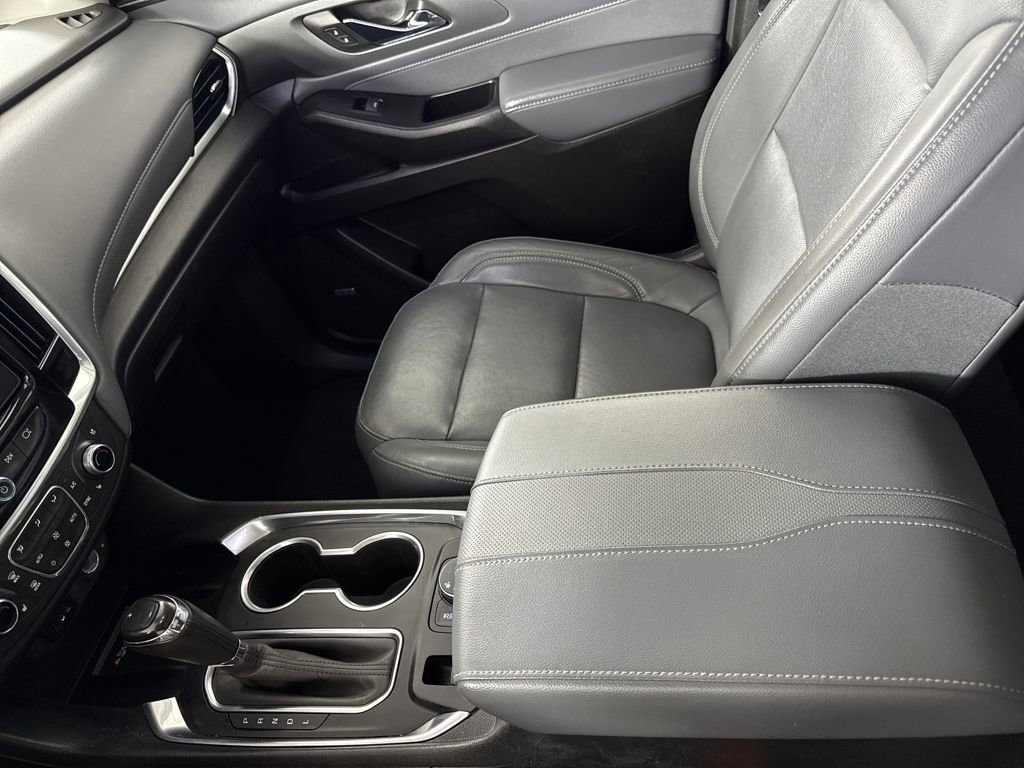 Used 2019 Chevrolet Traverse Premier w/ Driver Confidence II Package image 18