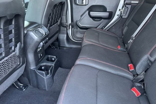 Used 2021 Jeep Wrangler Unlimited Rubicon image 14