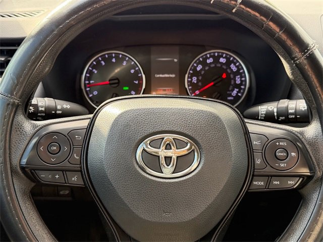 Used 2021 Toyota RAV4 XLE image 18