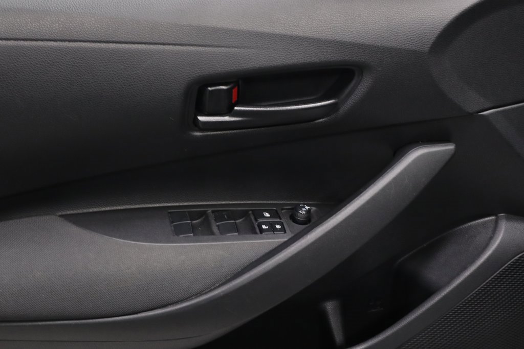 Used 2022 Toyota Corolla LE image 23