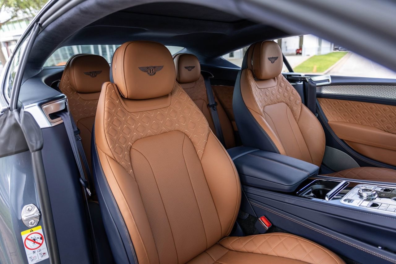Used 2023 Bentley Continental GT Azure AWD/4WD image 59
