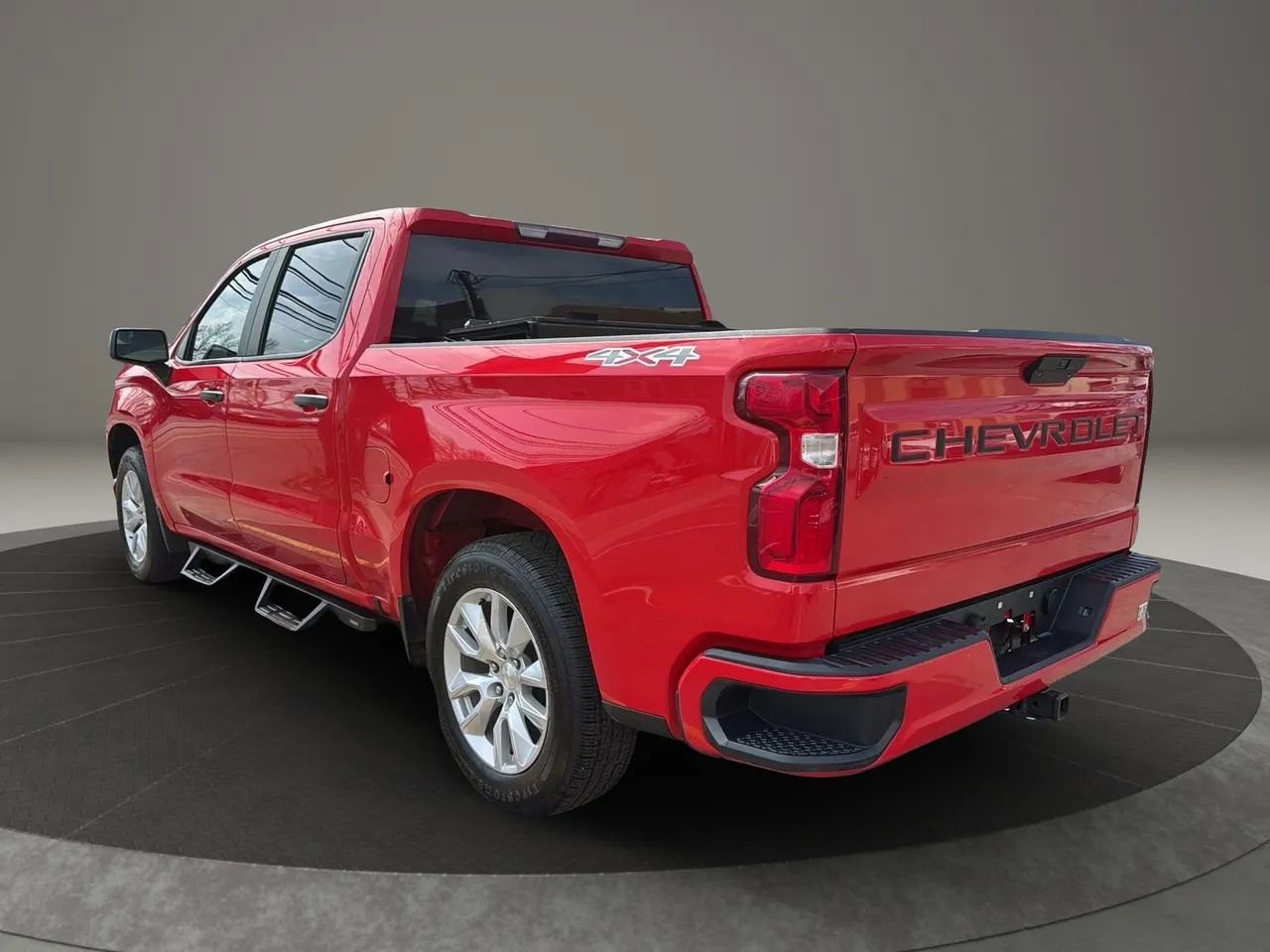 Used 2019 Chevrolet Silverado 1500 Custom w/ Custom Value Package AWD/4WD image 7