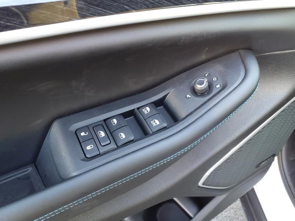 New 2024 Jeep Grand Cherokee Trailhawk w/ Luxury Tech Group III image 13