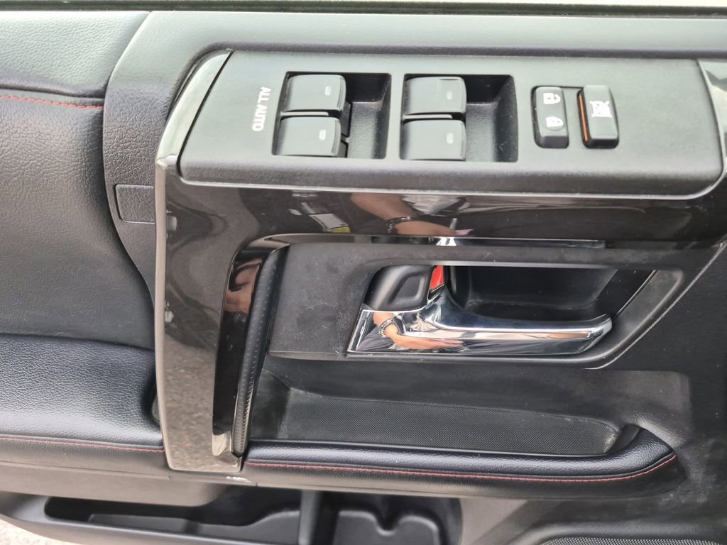 Used 2024 Toyota 4Runner TRD Off-Road Premium image 7